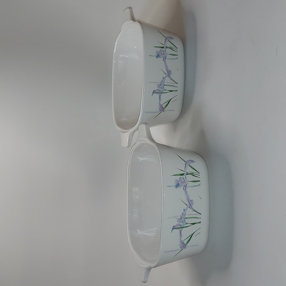 Set of 2 Corningware Shadow Iris dishes, 700ml, GUC